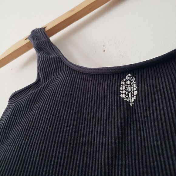 Free People Movement Activewear Crop Top Ribbed Dark Gray XS/S - Picture 2 of 5